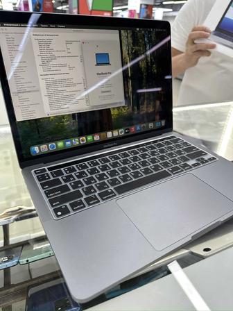 MacBook Pro M2