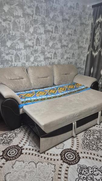 Продам большой диван и 2 кресла