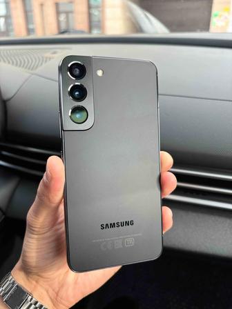 Galaxy S22 продается