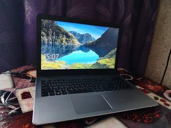 Asus X542U i5 / 8ГБ / SSD 128ГБ HDD 1ТБ GeForce 930MX Full HD