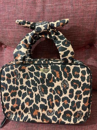 Дорожная сумка для косметики