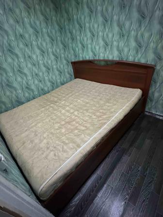 Отдам кровать 180/160