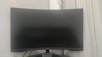 Системный блок и монитор