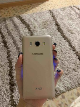 Продам телефон