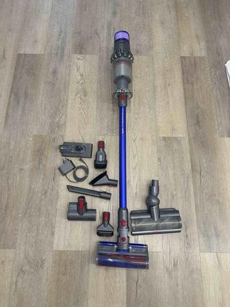 Продам пылесос Dyson v11 absolute extra pro