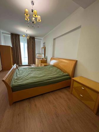 Продам итальянский гарнитур