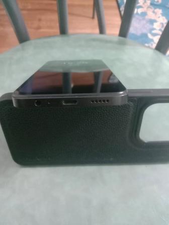 Продам телефон в идиальном состоянии