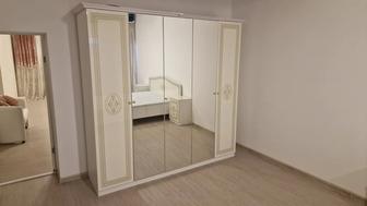продам спальный гарнитур