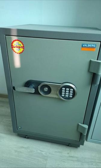 Продам сейф