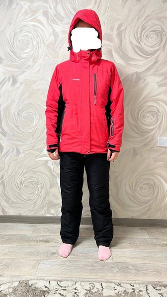 Продам лыжный костюм женский