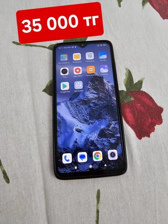 Продается смартфон Xiaomi Redmi Note 8 Pro, 64GB. В хорошем состоянии