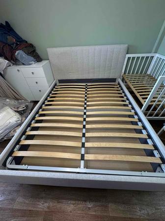 Продам кровать 160х200 , без матраса