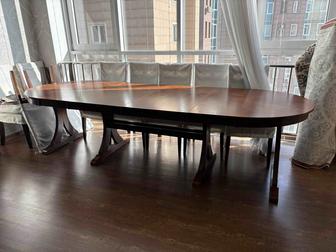 Большой раздвижной деревянный стол стулья