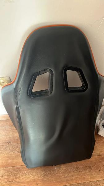 ПРОДАМ ИГРОВОЕ КРЕСЛО