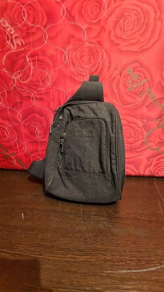 Продам рюкзак через плечо