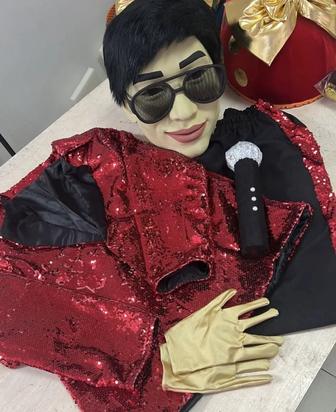 Прокат костюмов и ростовые куклы.