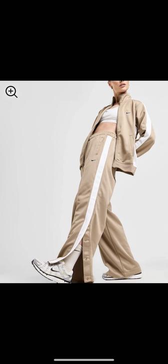 Спортивный костюм Nike