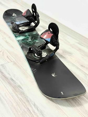 Продам сноуборд с креплениями в отличном состоянии