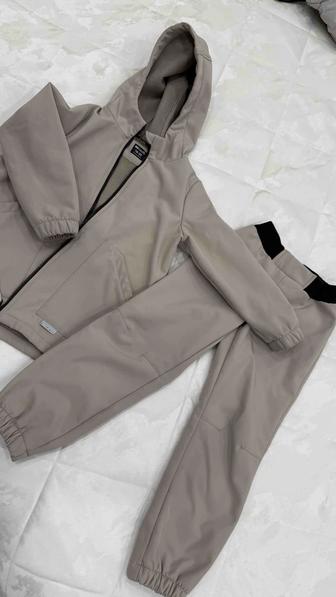 Продам костюм Bodo