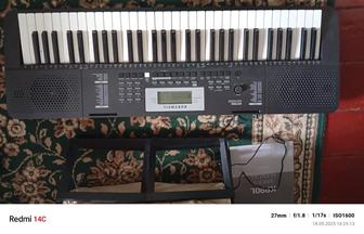 Продам синтезатор