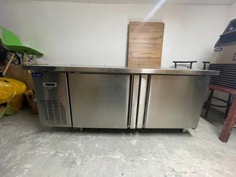 СРОЧНО продается стол-холодильник