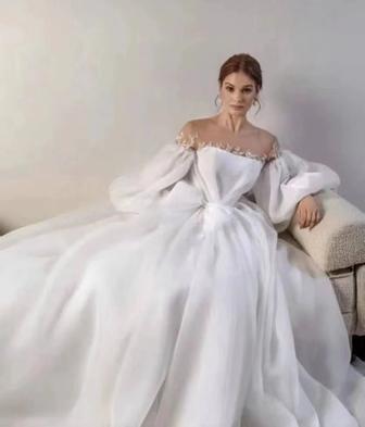 Продам срочно современное свадебное платье