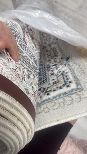 Продам ковер 2,5Х3,5