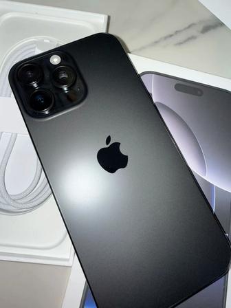 Продам Iphone 16 pro max 512 гб
