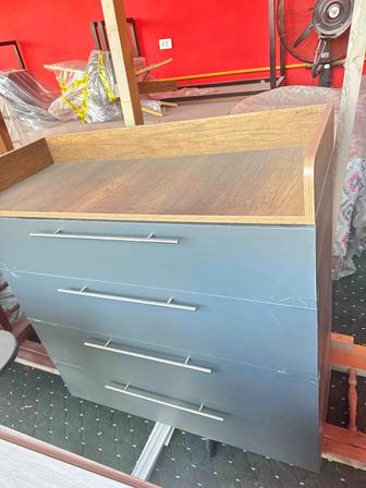 Шкафчик в салон красоты и Барбершоп