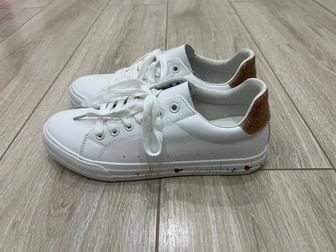Продам новые кеды