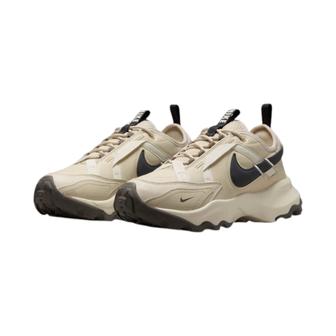 Кроссовки Nike TC7900