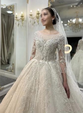 Продам женское свадебное платье