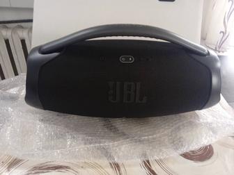 Продам колонку JBL boombox 3