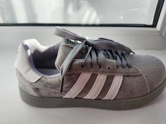 Кросы продам новые