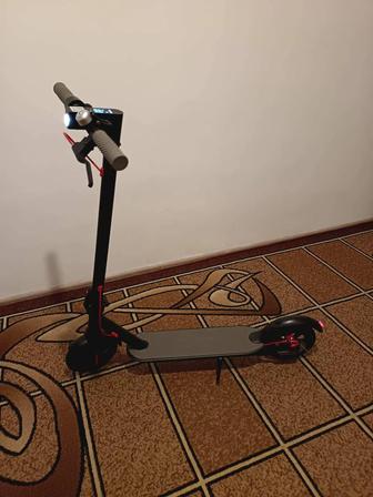 Продам электросамокат