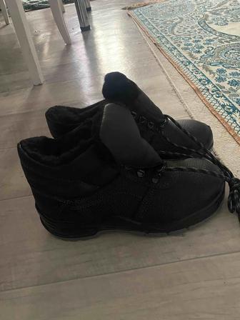 новые зимние рабочие ботинки