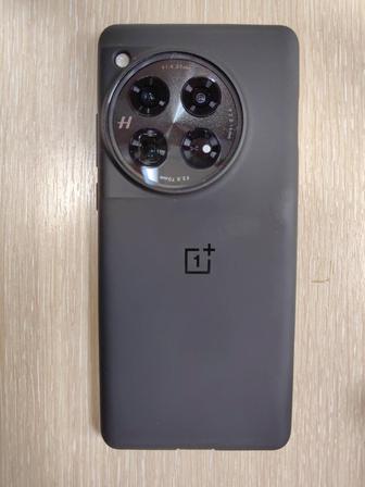 OnePlus 12 16/512, черный