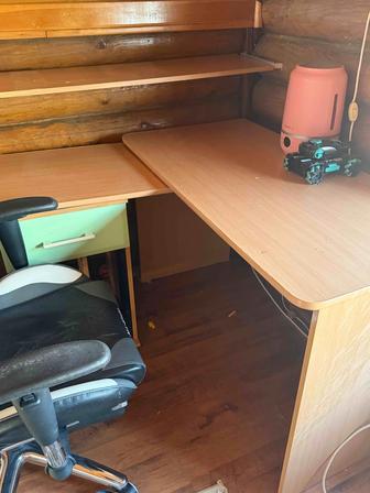 Стол для детской