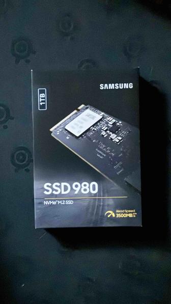 Продам SSD-накопитель M.2 Samsung 980 [MZ-V8V1T0BW]