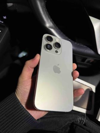 Продам айфон 15 про