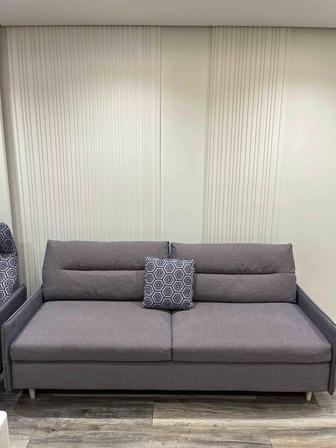 Раскладной диван из дерева и кресло