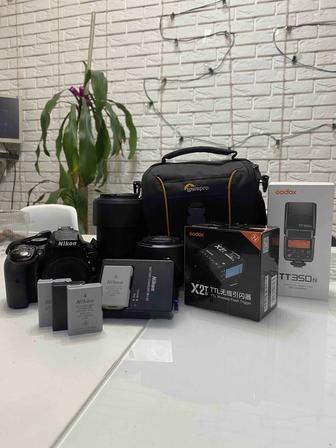 Камера NikonD5300, объективы, сумка для камеры, вспышка, синхронизатор