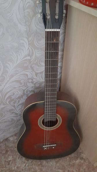 Продам гитару