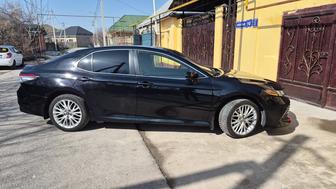 Водитель с личным авто встречать с аэропорта или начальника возить