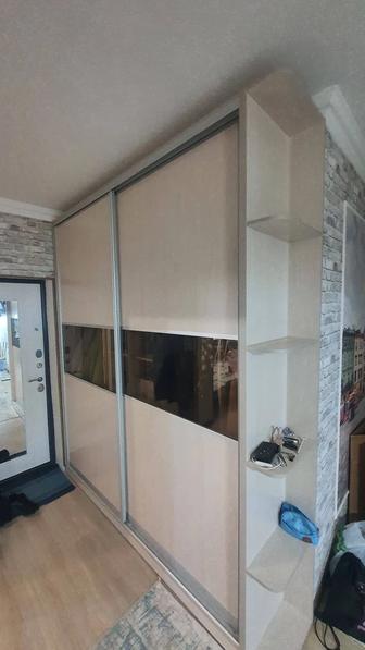 Продам шкаф купе практически новый