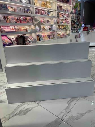 Витрина для магазина