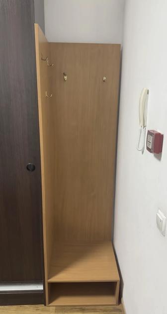 Продаю угловой шкаф б/у