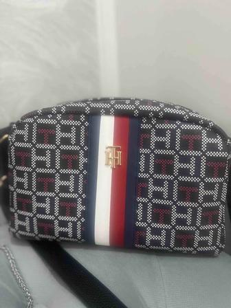 Продам сумку Tommy Hilfiger