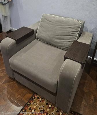 Продается расклодное кресло