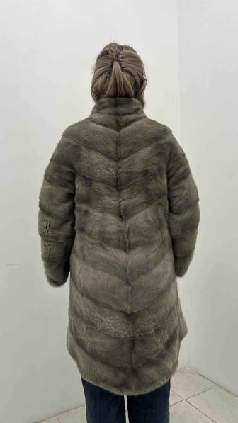 Продаю норковую шубу